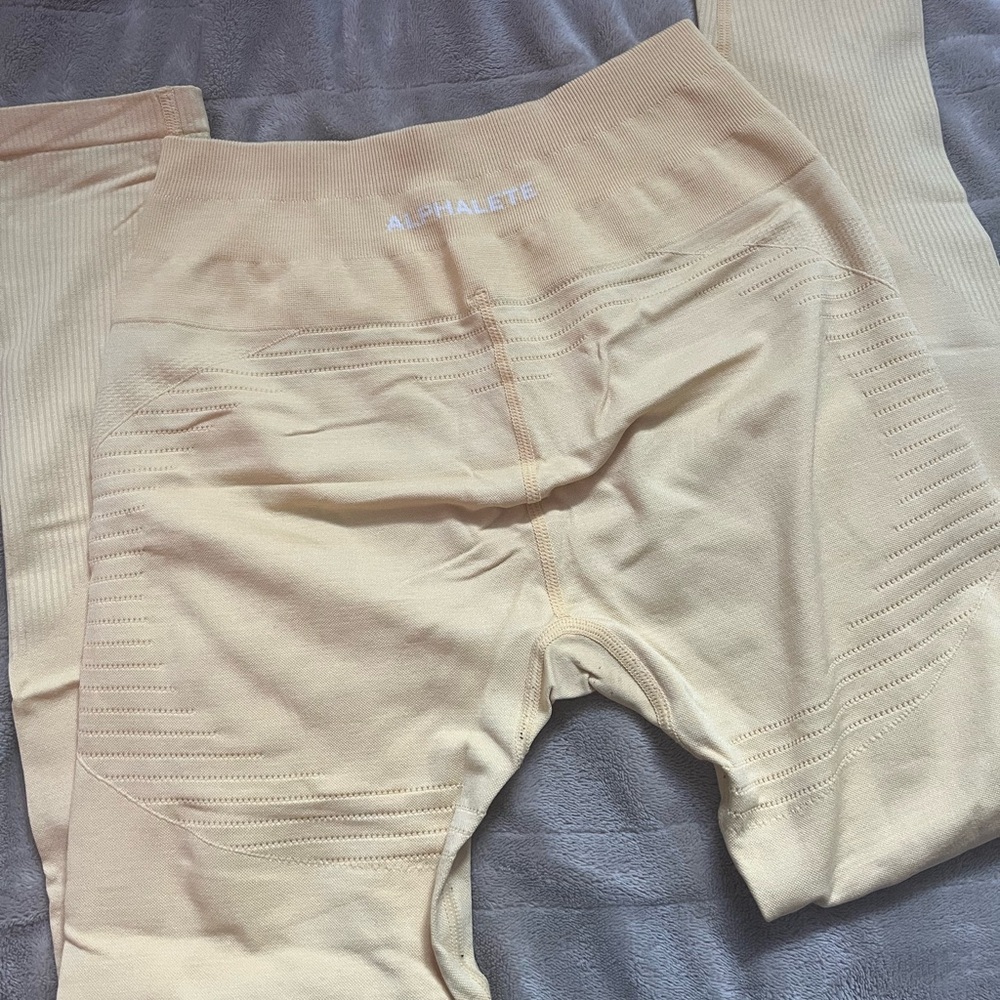 alphalete seamless leggings - ozone leggings